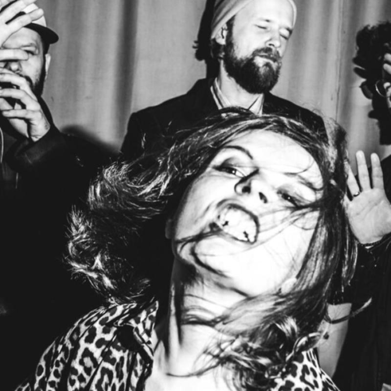 Izzy and the Black Trees